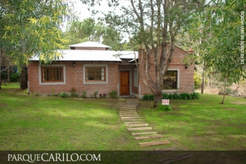 Casa en Alquiler en Caril�: Churrinche entre Pl&aacute;tano y Sequoia 