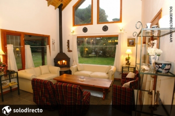 Casa en Alquiler en Caril�: Mirlo esquina Araucaria  