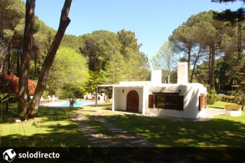Casa en Venta en Carilo: Cerezo esquina Reyezuelo (código postal 7167)