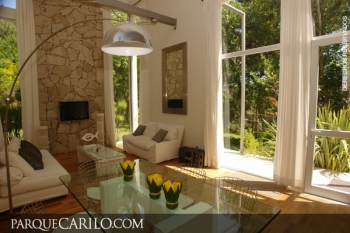 Casa en Alquiler en Carilo: Avestruz entre Roble y Sequoia (CP 7167) <br>Argentina - Provincia de Buenos Aires - Partido de Pinamar