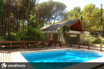 Casa en Alquiler en Carilo: Araucaria esquina Reyezuelo (código postal 7167)
