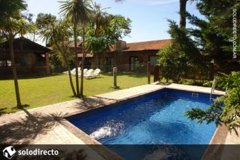 Casa en Alquiler en Carilo: Benteveo entre Algarrobo y Acacia (a una cuadra del Balneario Cozumel) (código postal 7167)
