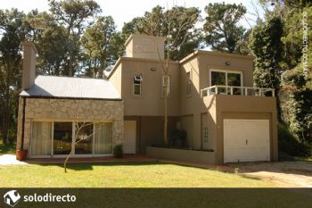 Casa en Alquiler en Caril�: Algarrobo entre Carpintero y Cormor&aacute;n 