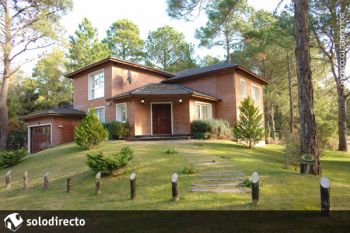 Casa en Venta en Carilo: Pinzon y Paraiso (código postal 7167)