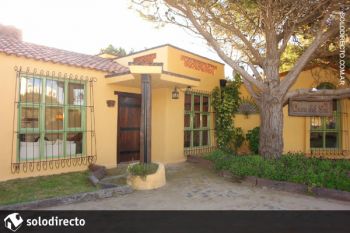Casa en Alquiler en Carilo: Avutarda entre Paraiso y Nogal (código postal 7167)