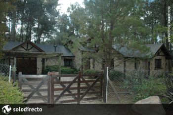Casa en Alquiler en Carilo: Tucan entre Espinillo y Eucaliptus (código postal 7167)