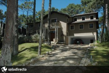 Casa en Venta en Carilo: Avellano entre Bandurria y Becasina