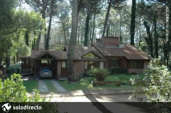 Casa en Alquiler en Carilo: Coihue 353 entre Divisadero y Calandria