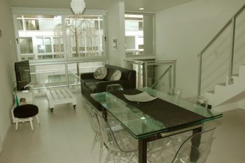 Departamento en Alquiler en Carilo: Castaño 196 esquina Benteveo (código postal 7167)