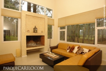 Casa en Alquiler en Carilo: Cedro esquina Choique (código postal 7167)