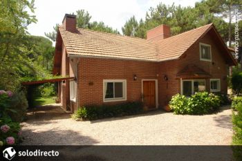 Casa en Alquiler en Carilo: Reyezuelo entre Araucaria y Almendro (código postal 7167)