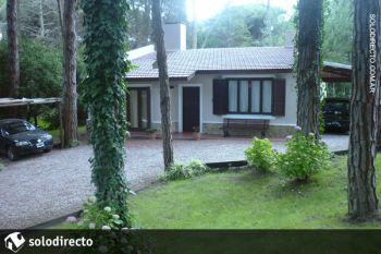 Casa en Alquiler en Carilo: Reyezuelo entre Caoba y Araucaria (código postal 7167)