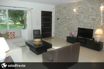 Casa en Alquiler en Carilo: Vencejo entre Cedro y Ceibo (código postal 7167)